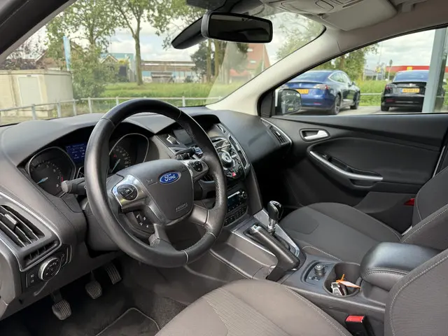 Ford Focus 1.0 EcoBoost 5drs Titanium 2013 Benzine 10