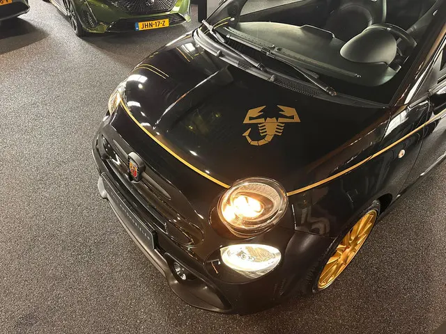 Abarth 500 595 1.4 T-Jet Scorpioneoro 2021 Benzine 17