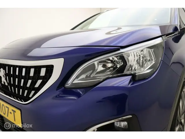 Peugeot 3008 1.2 PureTech Allure 2019 Benzine 23