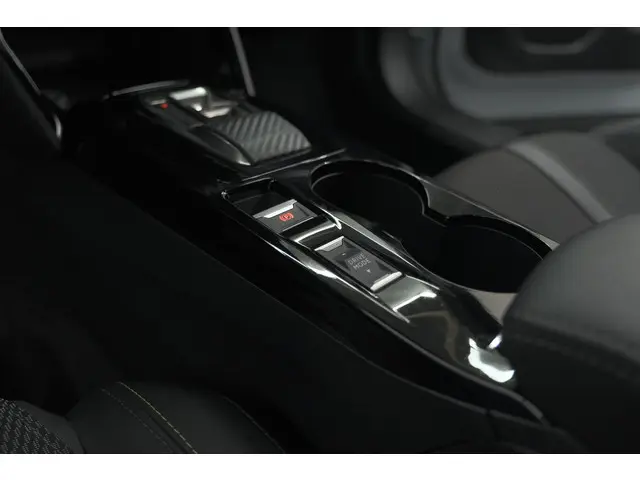 Peugeot 2008 PureTech 130 EAT8 GT 2024 Benzine 46