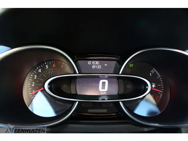 Renault Clio Estate 0.9 TCe Zen 2017 Benzine 17