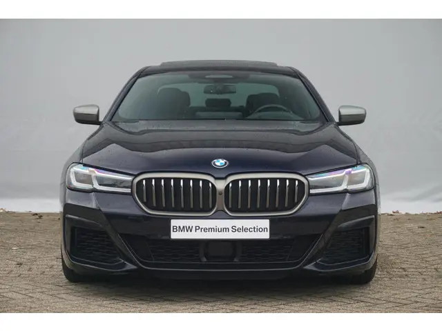 BMW 5 Serie Sedan M550i xDrive 2021 Benzine 3