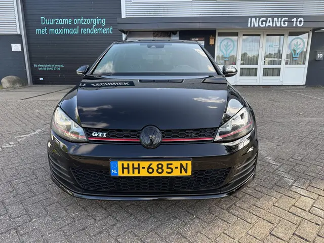 Volkswagen Golf 2.0 TSI GTI 2015 Benzine 17