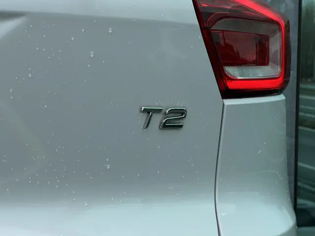 Volvo XC40 1.5 T2 R-Design 2022 Benzine 29