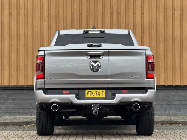 Dodge Ram 1500 5.7 V8 4x4 Crew Cab Limited 2024 Benzine 5