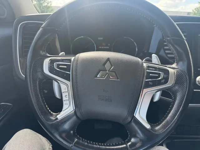Mitsubishi Outlander 2.4 PHEV Pure 2020 Hybride Benzine 15