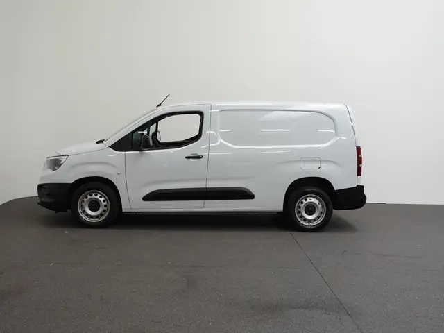 Opel Combo 1.5D L2H1 Standaard 2022 Diesel 2