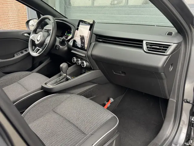 Mitsubishi Colt 1.6 HEV INSTYLE 2024 Hybride Benzine 9