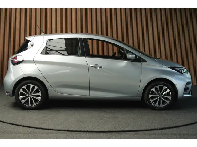 Renault ZOE R135 Intens 52 kWh 2022 Elektrisch 6