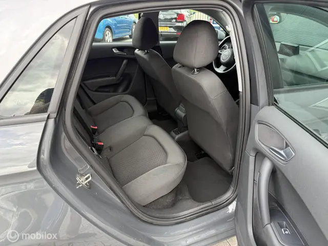 Audi A1 Sportback 1.0 TFSI 2017 Benzine 14
