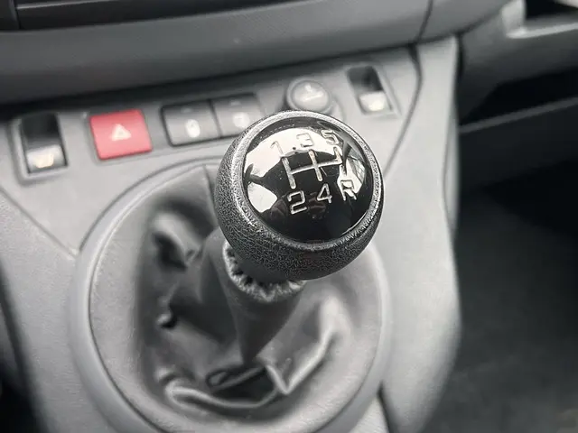 Citroën Berlingo 1.6 BlueHDI 75 Comfort 2017 Diesel 12
