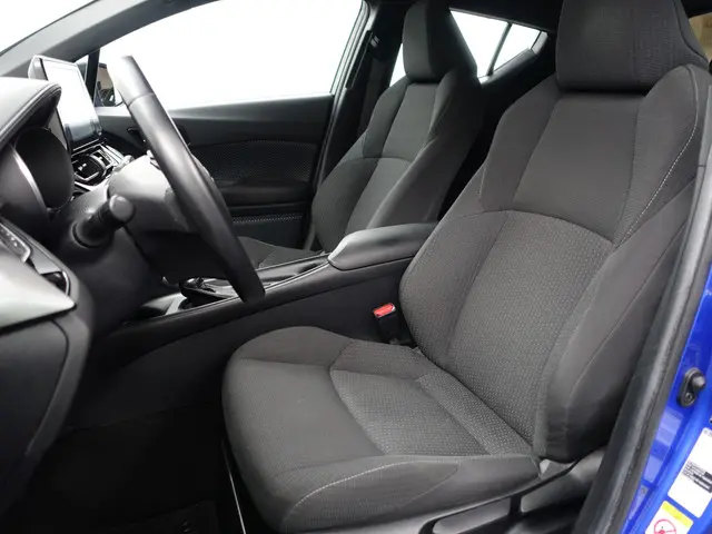 Toyota C-HR 1.8 Hybrid Dynamic Aut- 2017 Hybride Benzine 19