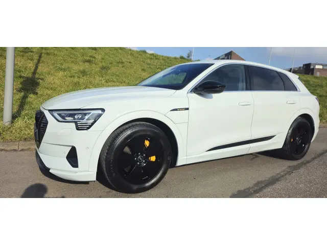 Audi e-tron 2