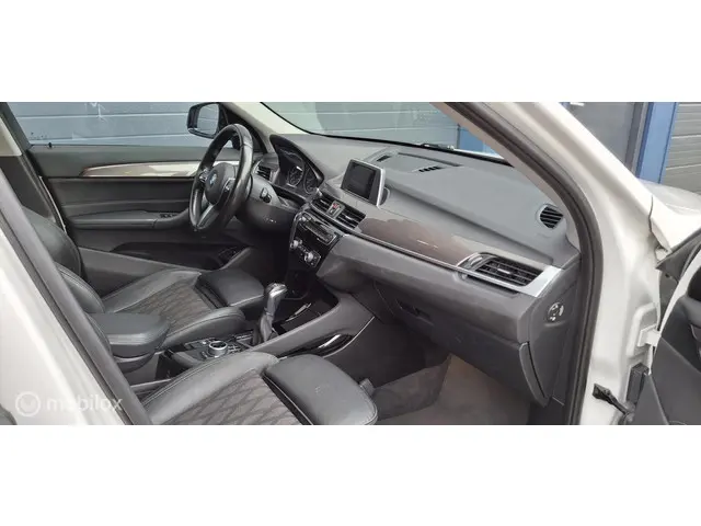 BMW X1 sDrive20i ,Camera,Trekhaak 2017 Benzine 7
