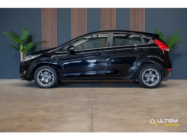 Ford Fiesta 1.25 Titanium 2012 Benzine 6