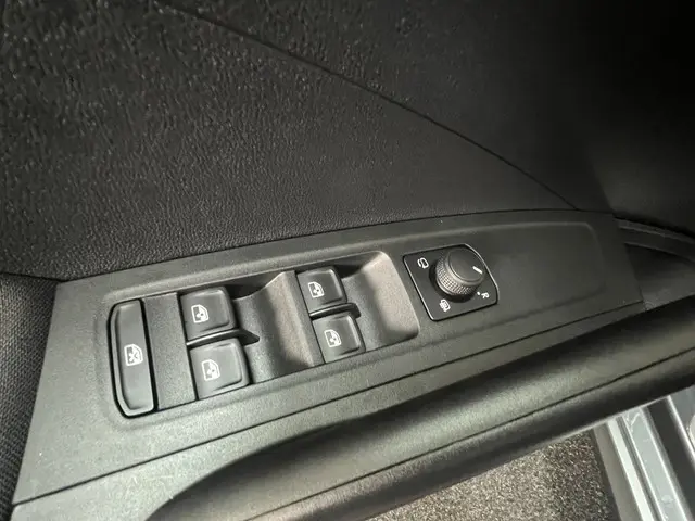 Škoda Fabia 1.0 TSI Selection 116 PK DSG 2024 Benzine 40