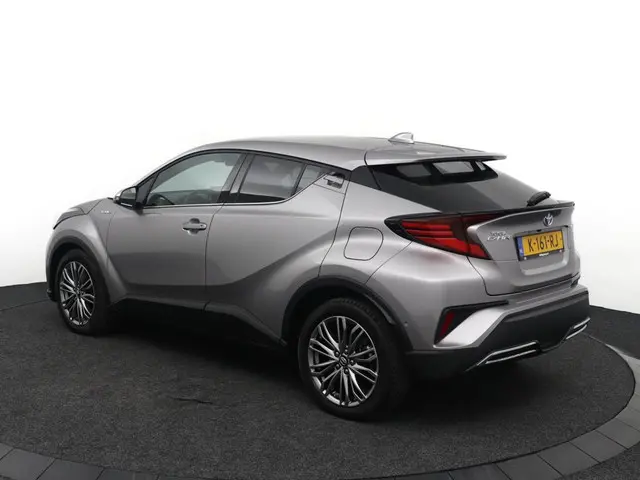 Toyota C-HR 2.0 Hybrid Executive 2021 Hybride Benzine 12