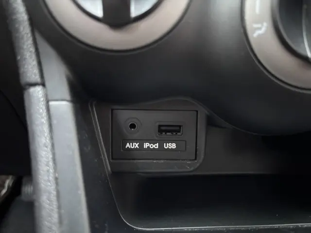 Hyundai i10 1.0 i-Drive Cool 2013 Benzine 11