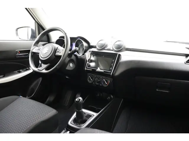 Suzuki Swift 1.2 Select Smart Hybrid 2024 Benzine 3