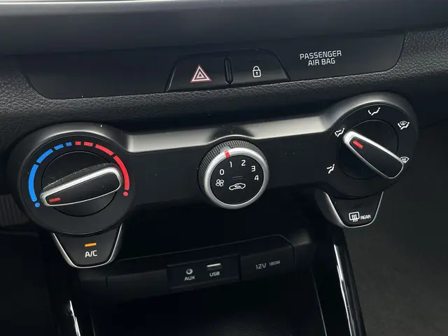 Kia Stonic 1.0 T-GDi Sports Edition 2020 Benzine 17