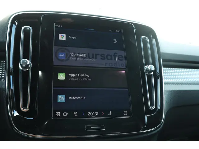 Volvo XC40 2.0 B4 Plus Dark 2025 Benzine 24
