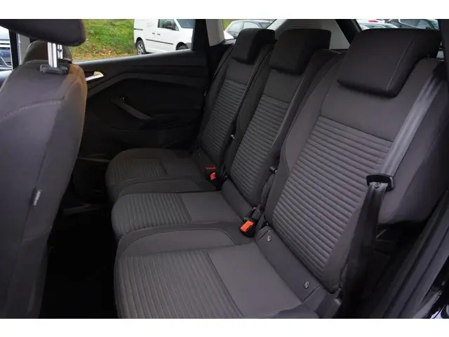 Ford C-MAX 1.0 Titanium 2015 Benzine 13