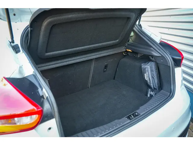 Ford Focus 2.0 ST-3 2016 Benzine 29