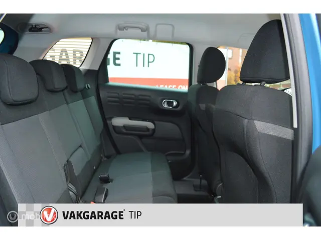 Citroën C3 Aircross 1.2 PureTech S&S Shine 2018 Benzine 16