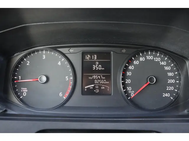 Volkswagen Transporter 2.0 TDI L1H1 Economy 2018 Diesel 9