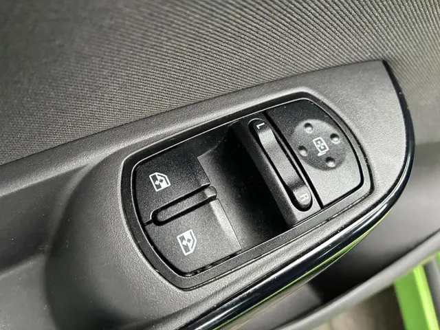 Opel Corsa HELAAS VERKOCHT!!! 2015 Benzine 17