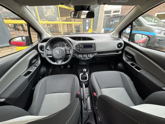 Toyota Yaris 1.0 VVT-i Comfort 2018 Benzine 19