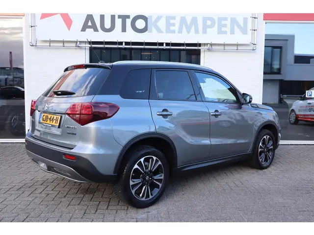 Suzuki Vitara 1.5 HYBRID STYLE 2022 Hybride Benzine 11