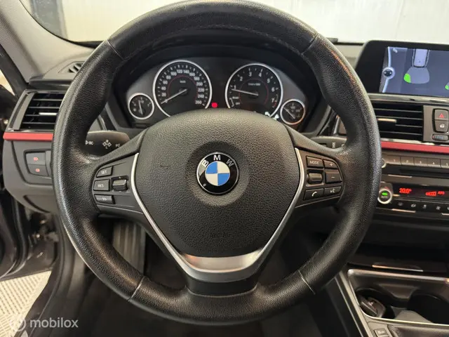 BMW 3 Serie Touring 316i Business 2013 Benzine 13