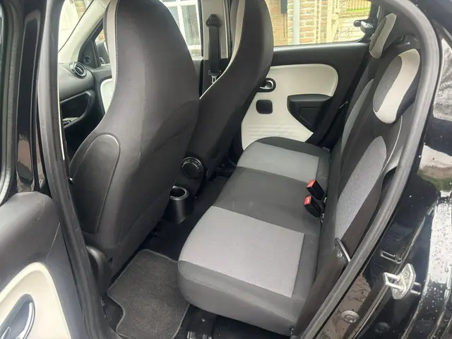 Renault Twingo 1.0 SCe Expression 2014 Benzine 12