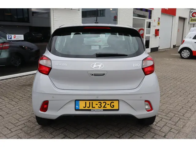 Hyundai i10 1.0 PREMIUM 2025 Benzine 18