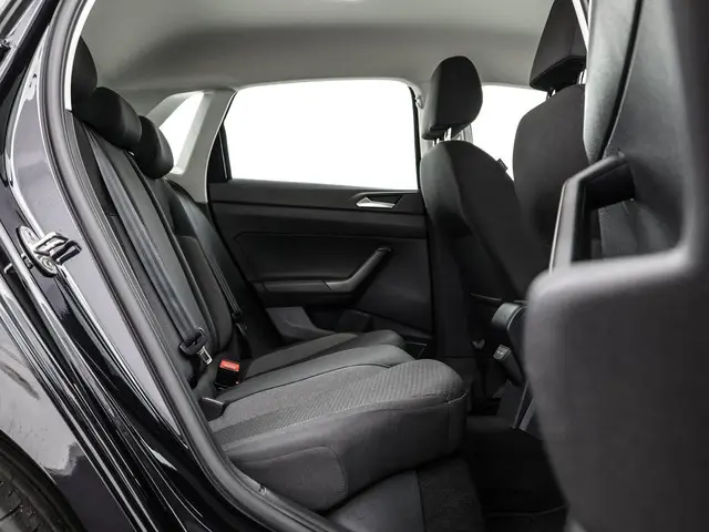 Volkswagen Polo 1.0 TSI 95pk Life Business 2022 Benzine 13