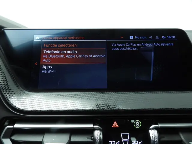 BMW 1 Serie 5-deurs 118i 2023 Benzine 30