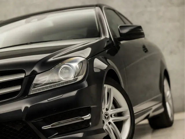 Mercedes-Benz C-Klasse Coupé 180 AMG Sport 2012 Benzine 17