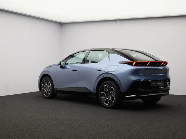 Lynk & Co 02 Core 66 kWh 2025 Elektrisch 24
