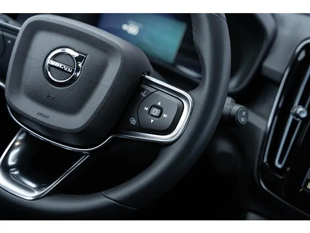 Volvo XC40 Extended Range Plus 2023 Elektrisch 28