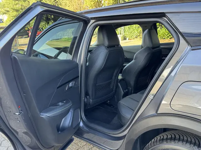 Peugeot 2008 1.2 PureTech GT-Line 2020 Benzine 22