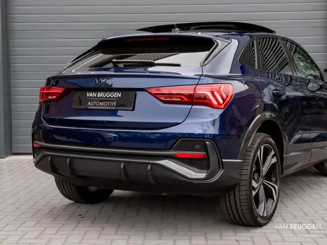 Audi Q3 Sportback 45 TFSI e S-Line 2022 Hybride Benzine 40