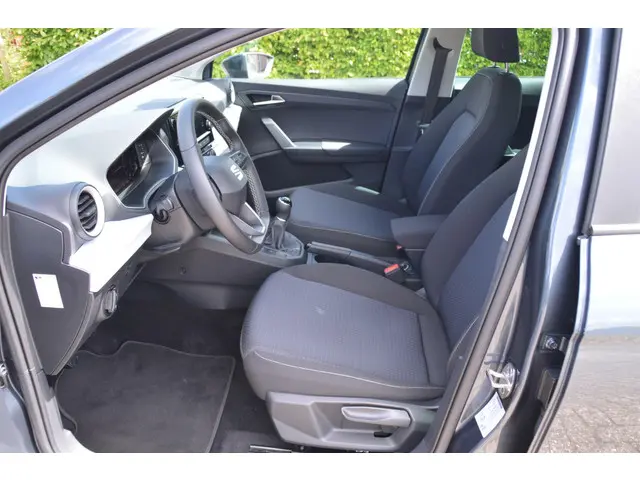 SEAT Ibiza 1.0 EcoTSI Style Business Connect 2023 Benzine 4