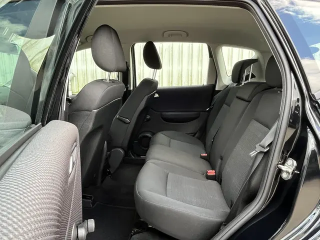 Mercedes-Benz A-Klasse 160 Business Class 2012 Benzine 19