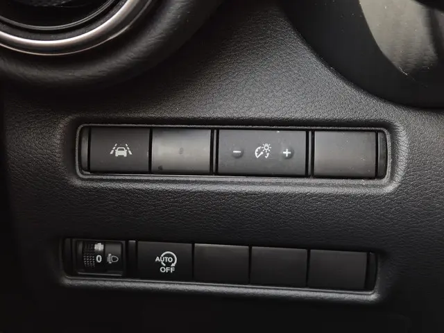 Nissan Juke 1.0 DIG-T Kiiro 2022 Benzine 31