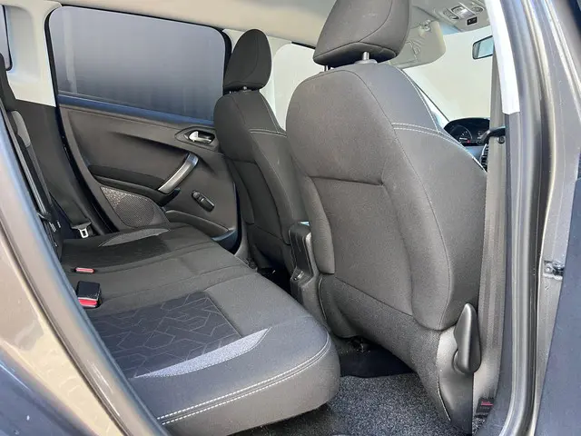 Peugeot 2008 1.2 PureTech Blue Lion 2016 Benzine 27