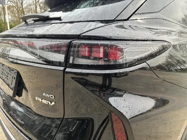 Omoda 9 SHS 1.5T-GDi SHS-P Premium 2026 Hybride Benzine 33