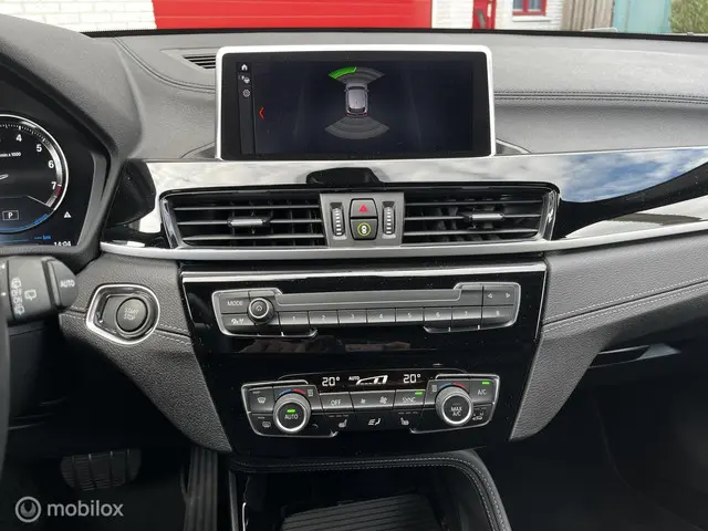 BMW X2 xDrive25e High Executive 2023 Hybride Benzine 12