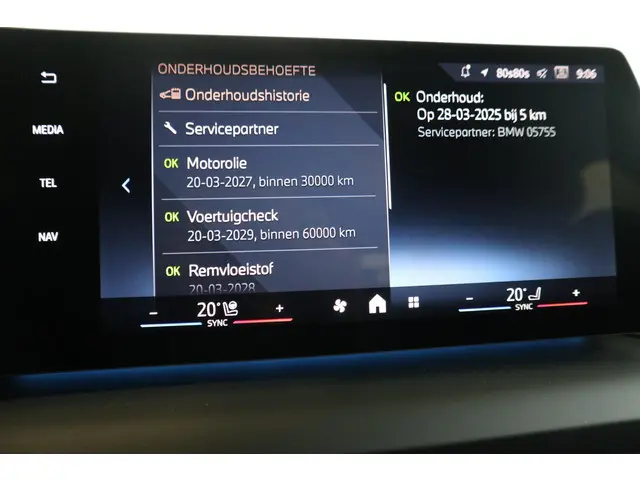 BMW 1 Serie 5-deurs 123 xDrive 2025 Benzine 14