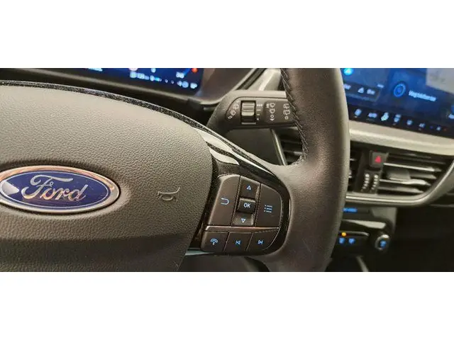 Ford Kuga 2.5 FHEV Titanium 2025 Hybride Benzine 11